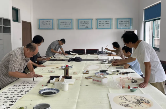 衢州市文联开展“八一”慰问活动